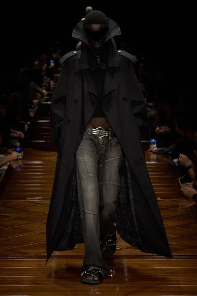 Look 47